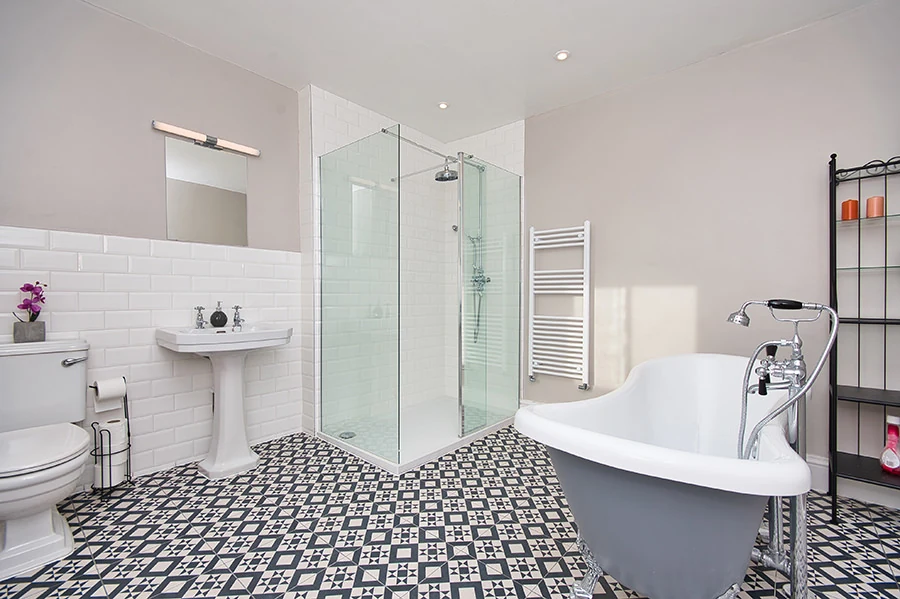 Mosaic Tiles Wet room