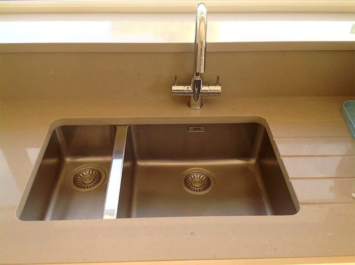 Stainless Steel 1.5 Bowl Undermount Sink