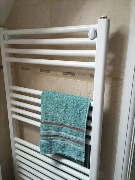 Reina Diva Flat Heated Towel Rail White