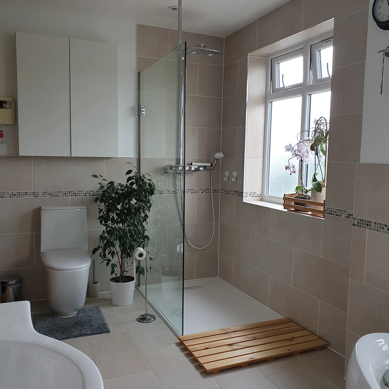 Walk-In Shower Installation and Remodel Considerations